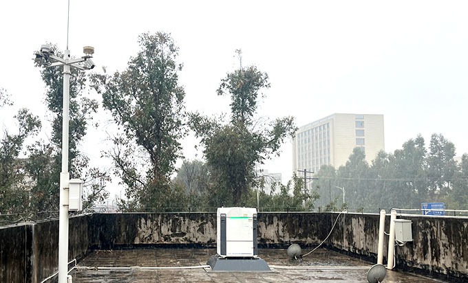 國網(wǎng)江西：提升精益化運(yùn)檢水平
無人機(jī)巡檢變革傳統(tǒng)設(shè)備運(yùn)維模式
