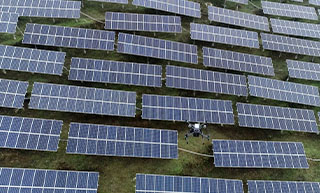 光伏巡檢無(wú)人機(jī)：定義、應(yīng)用和復(fù)亞智能的創(chuàng)新技術(shù)